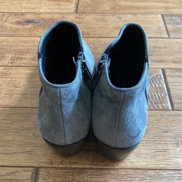 Sam Edelman Petty Ankle Boot Bootie Gray Suede Size 6.5 New NWOB - Picture 9 of 13